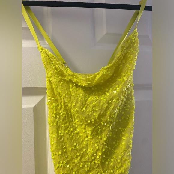 Beautiful yellow sequin Show Me Your Mumu mini dress - worn once size XS - Picture 4 of 7